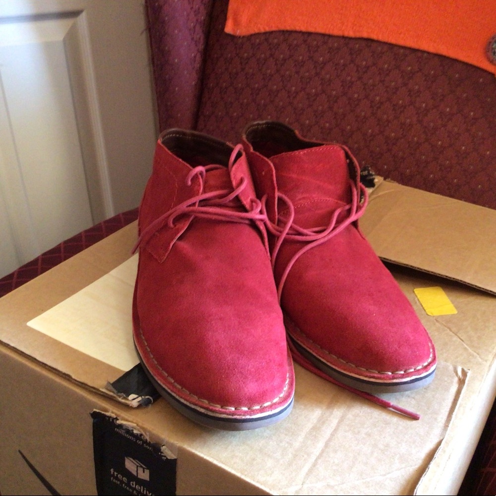 Reaction/Kenneth Cole red suede in perfect condition.